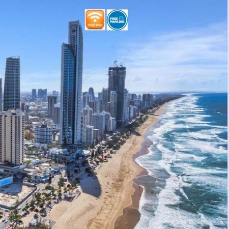 Beachside Apartment In The Heart Of Surfers Paradise - Free Parking غولد كوست المظهر الخارجي الصورة
